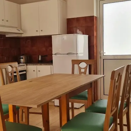 Thalia's House, Private By The With Sea View