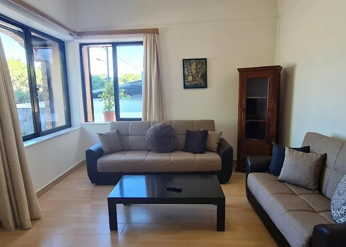 Дом отдыха Thalia's House, Private By The With Sea View Ханья