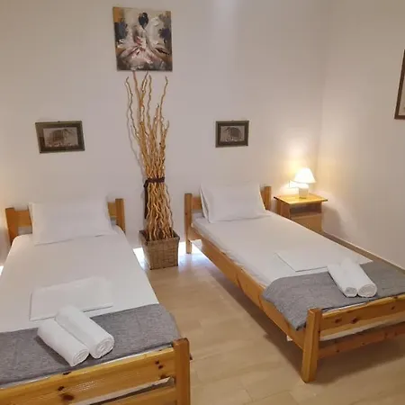別荘 Thalia's House, Private By The With Sea View ハニア