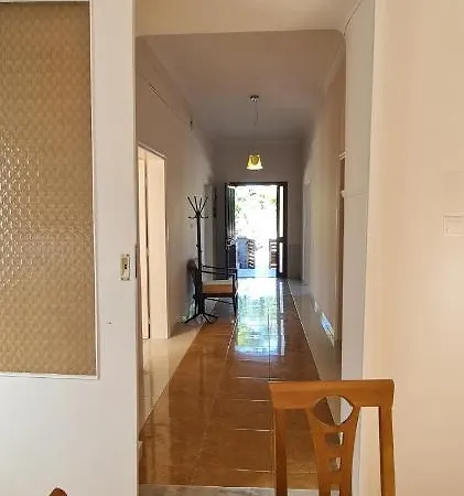 Thalia's House, Private By The With Sea View Дом отдыха Ханья