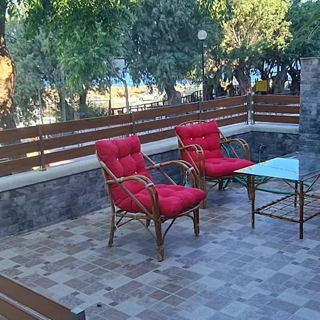 Дом отдыха Thalia's House, Private By The With Sea View *