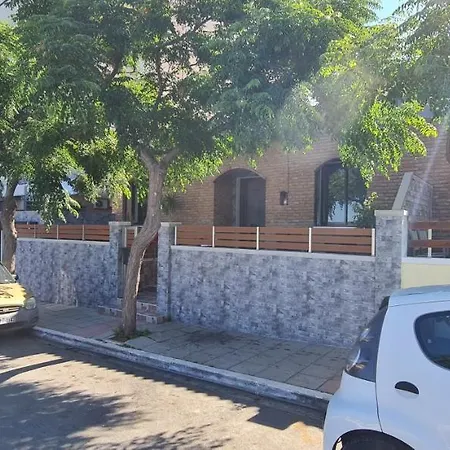 Thalia's House, Private By The With Sea View Vakantiehuis Chania (Crete)