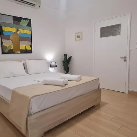 Thalia's House, Private By The With Sea View * Chania (Crete)