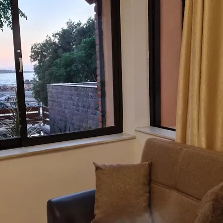 Thalia's House, Private By The With Sea View Vakantiehuis Chania (Crete)