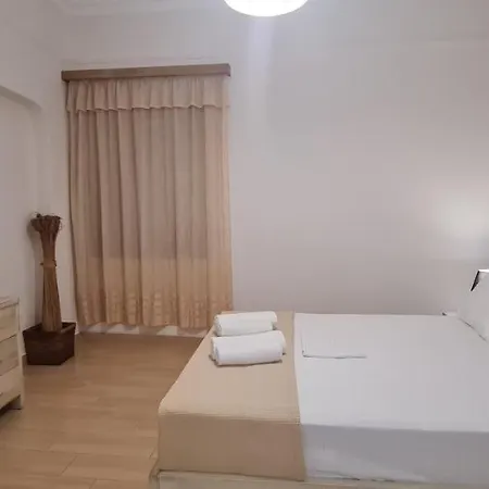 Thalia's House, Private By The With Sea View Chania (Crete)